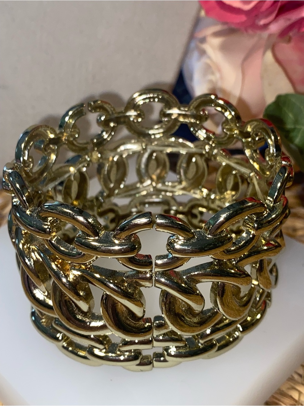 Gold Chain-Link Stretch Bracelet for Women